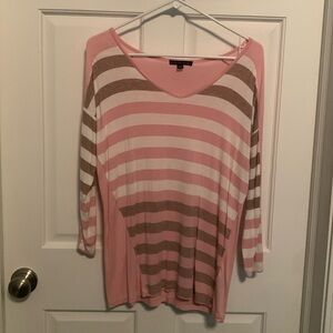 Signature Studio Top